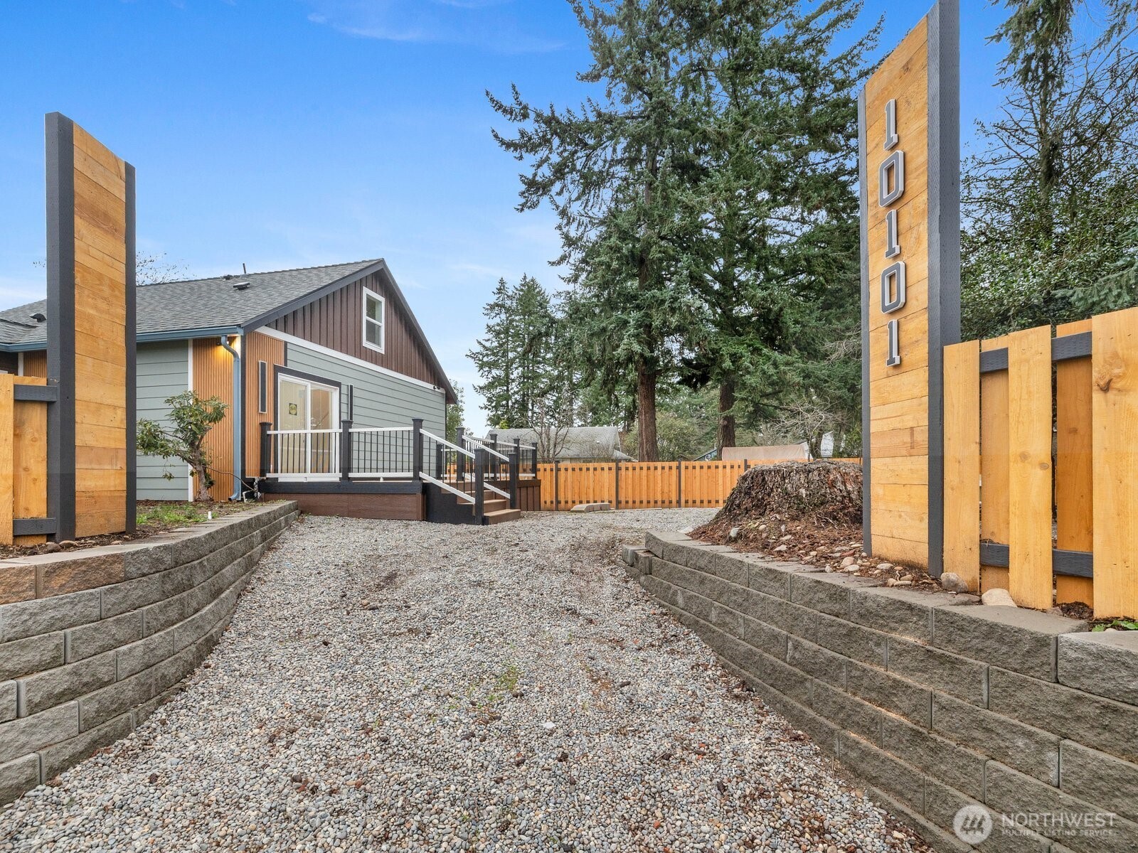10101 Ainsworth Ave S , Tacoma, WA 98444