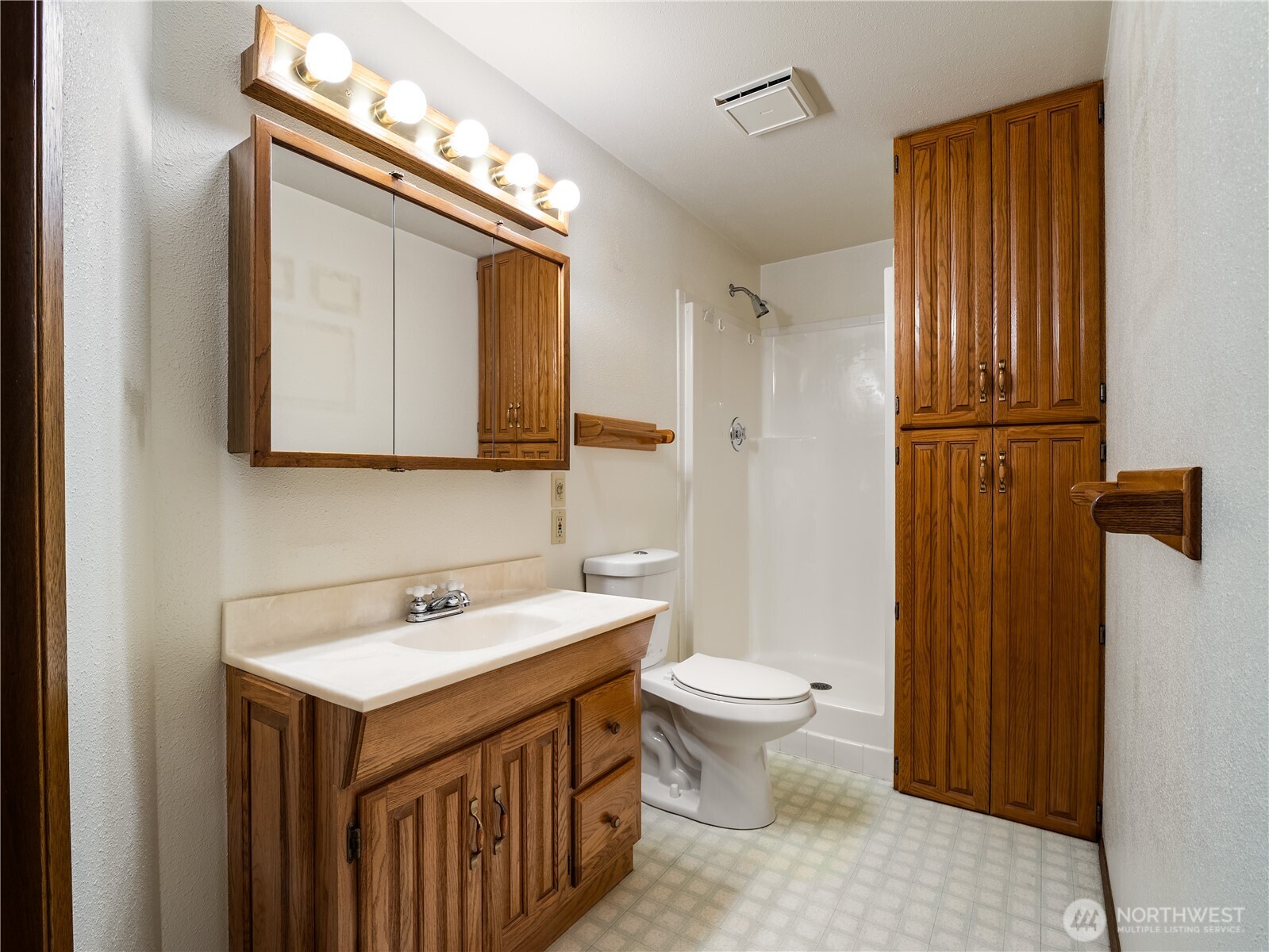 16526 116th Place SE, Renton, WA 98058