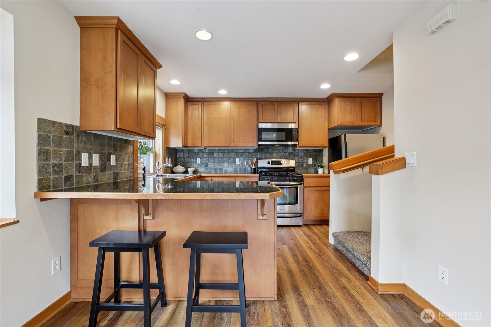 9047 17th Avenue SW #A, Seattle, WA 98106