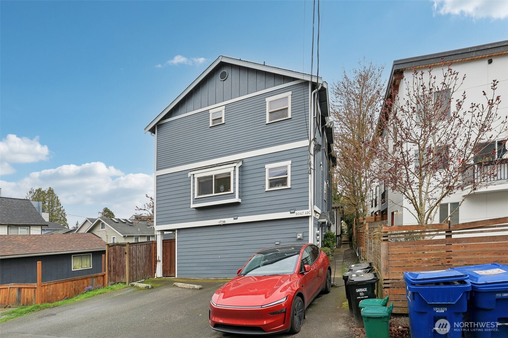 9047 17th Avenue SW #A, Seattle, WA 98106