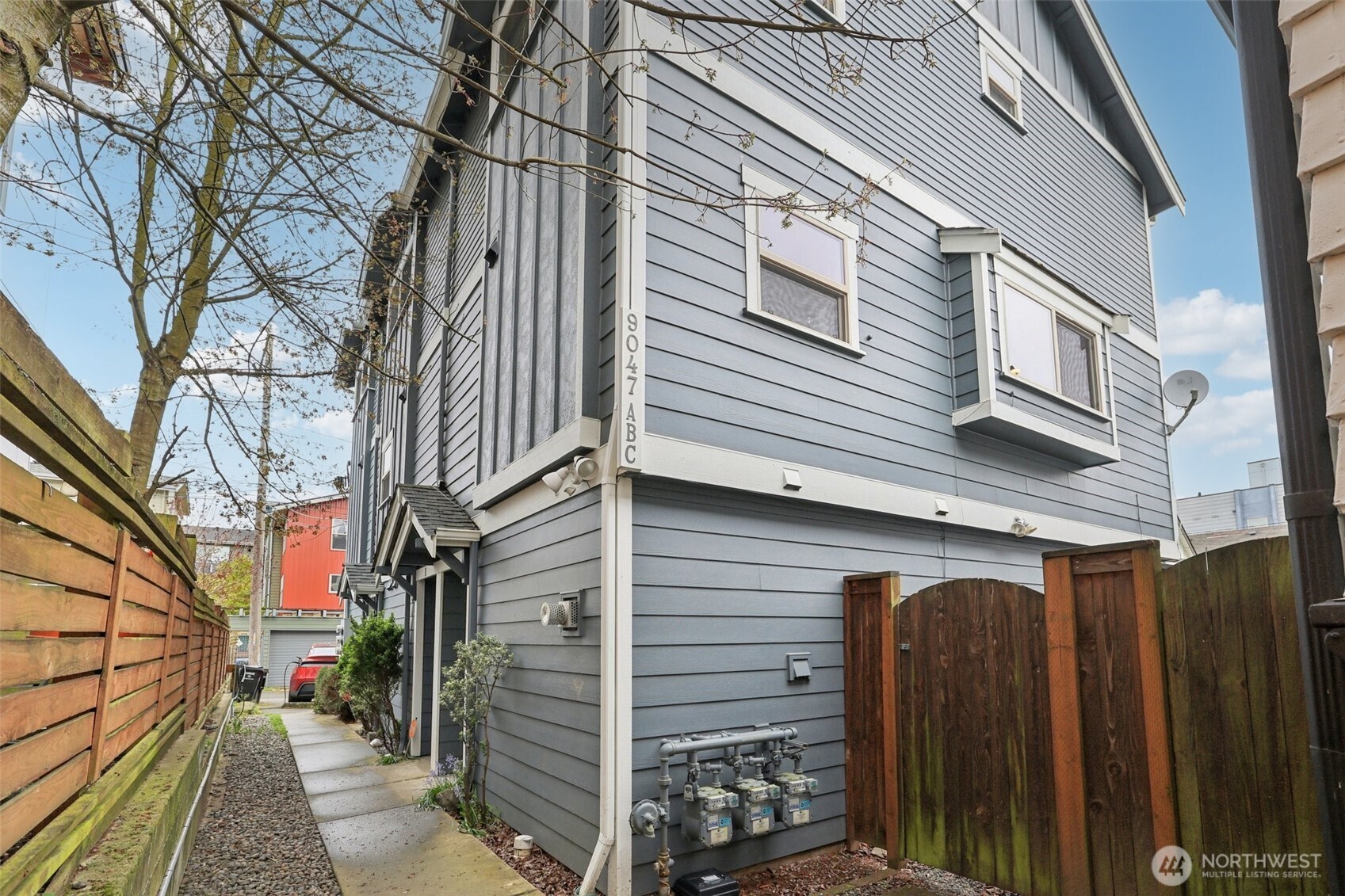 9047 17th Avenue SW #A, Seattle, WA 98106