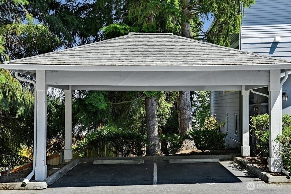 8515 244th Street SW #A2, Edmonds, WA 98026