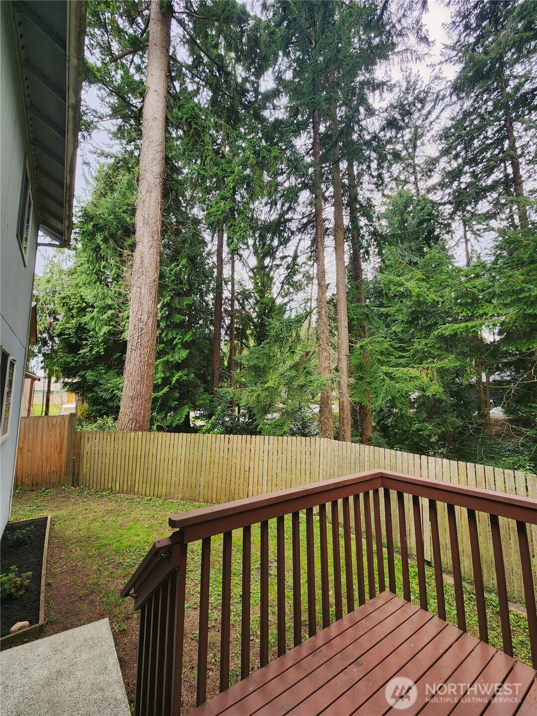 5726 East Drive , Everett, WA 98203