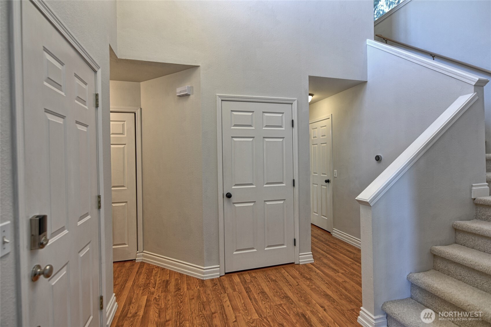 5726 East Drive , Everett, WA 98203