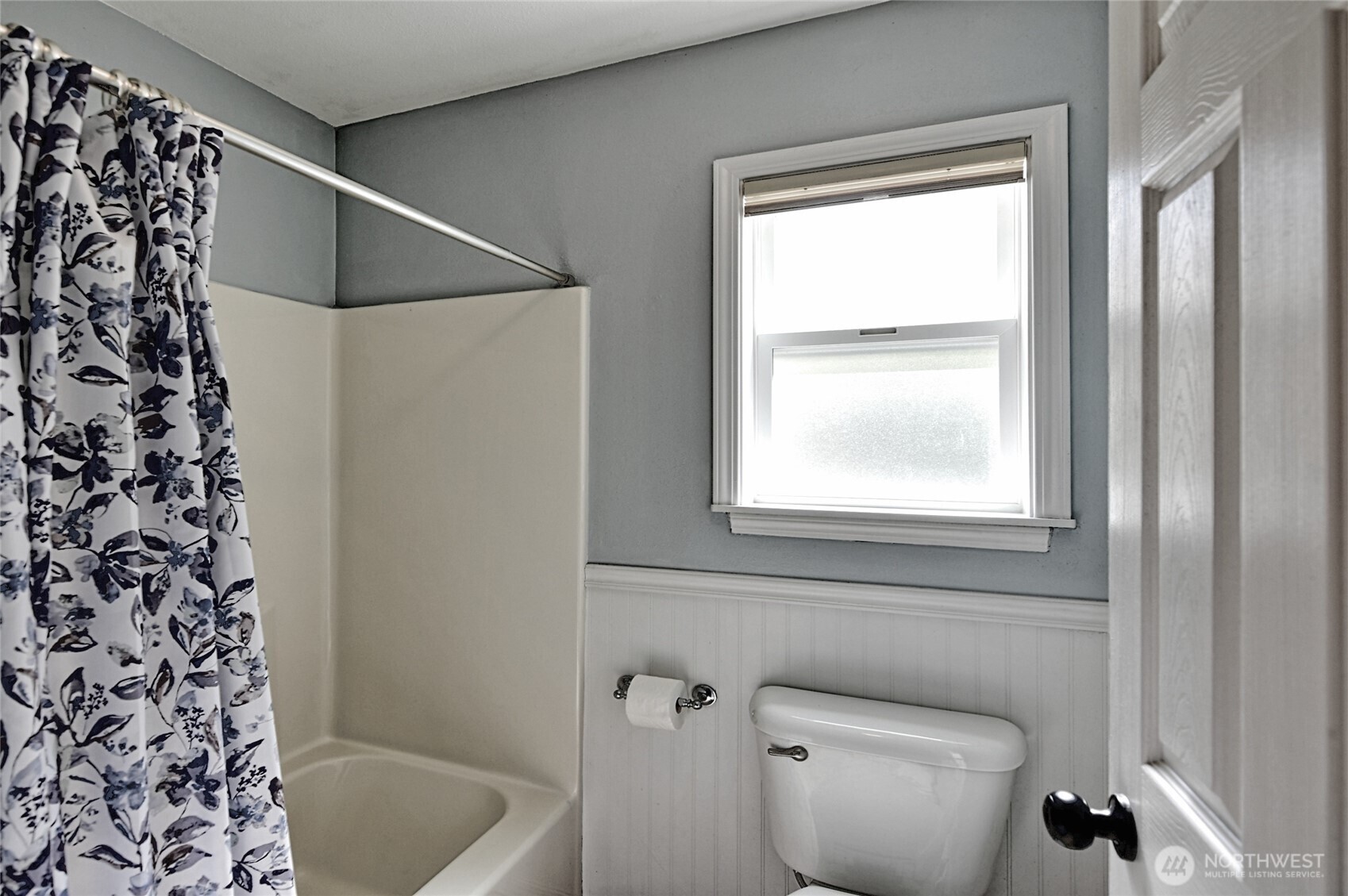 5726 East Drive , Everett, WA 98203