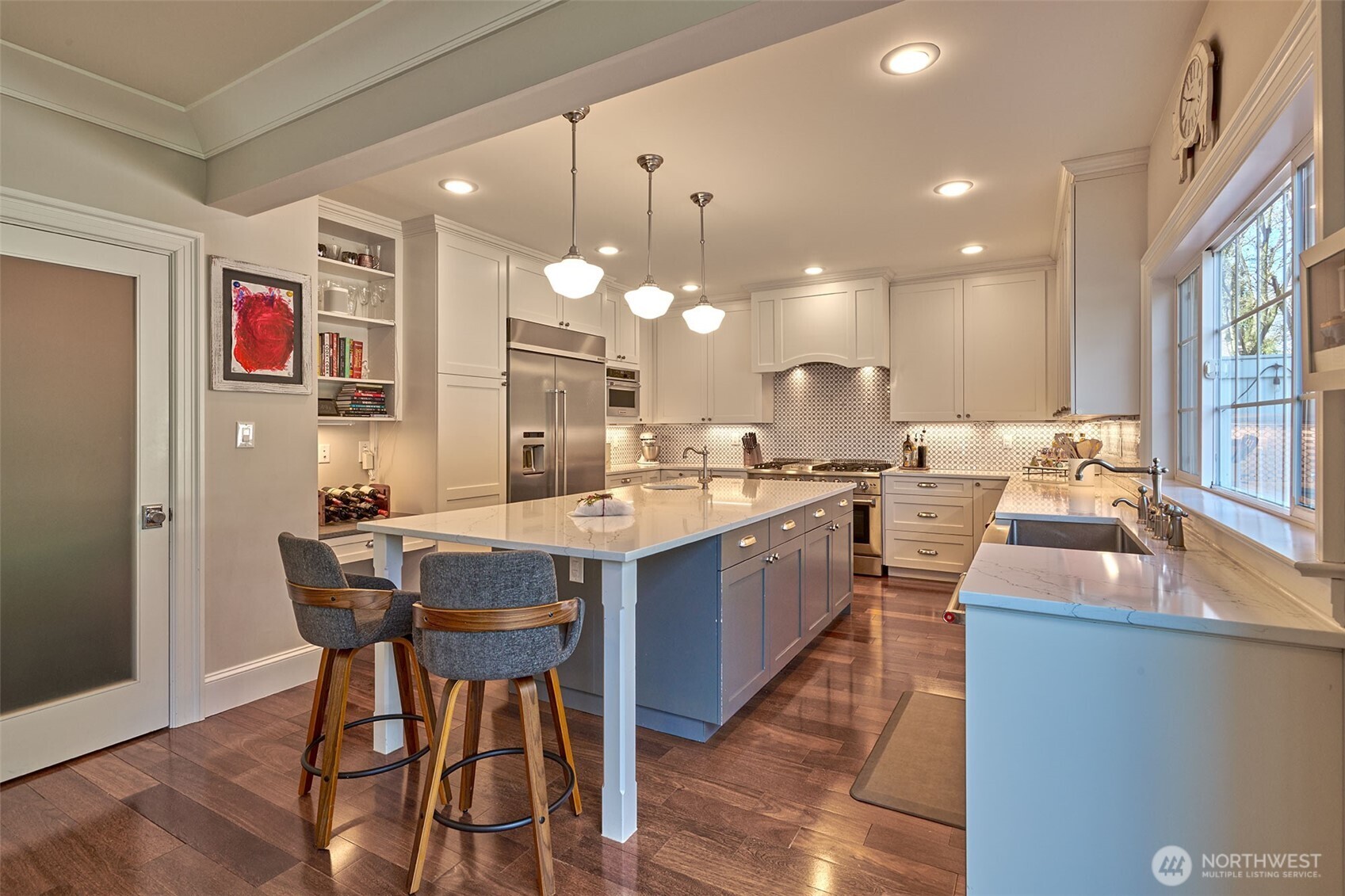 2736 34th Avenue S, Seattle, WA 98144-5561