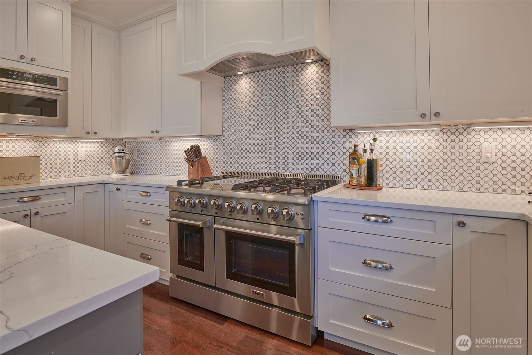 2736 34th Avenue S, Seattle, WA 98144-5561