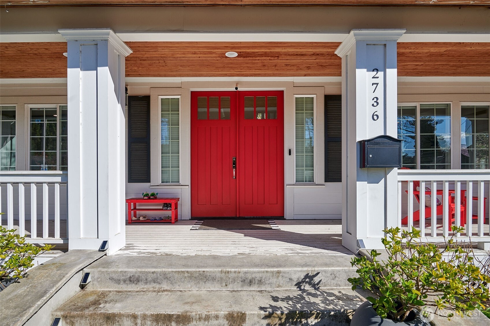 2736 34th Avenue S, Seattle, WA 98144-5561