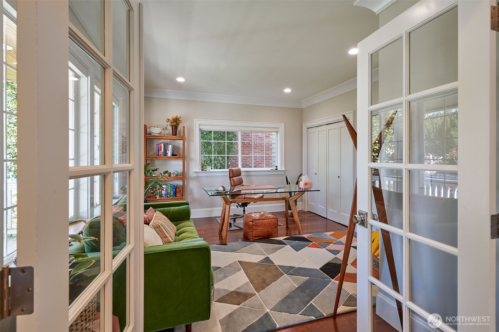2736 34th Avenue S, Seattle, WA 98144-5561