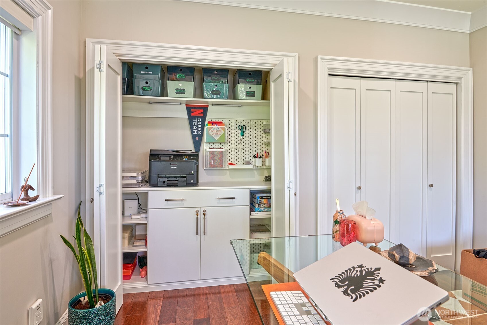 2736 34th Avenue S, Seattle, WA 98144-5561