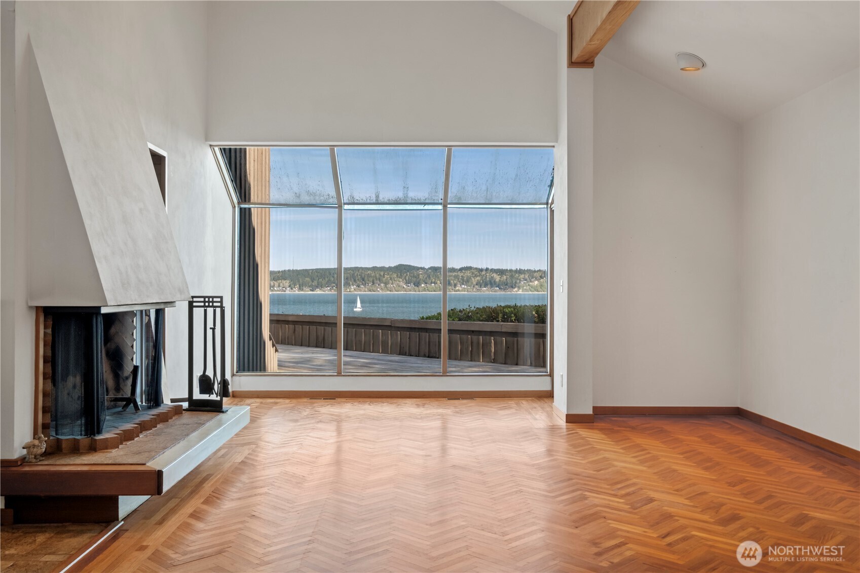 17040 Agate Street NE, Bainbridge Island, WA 98110