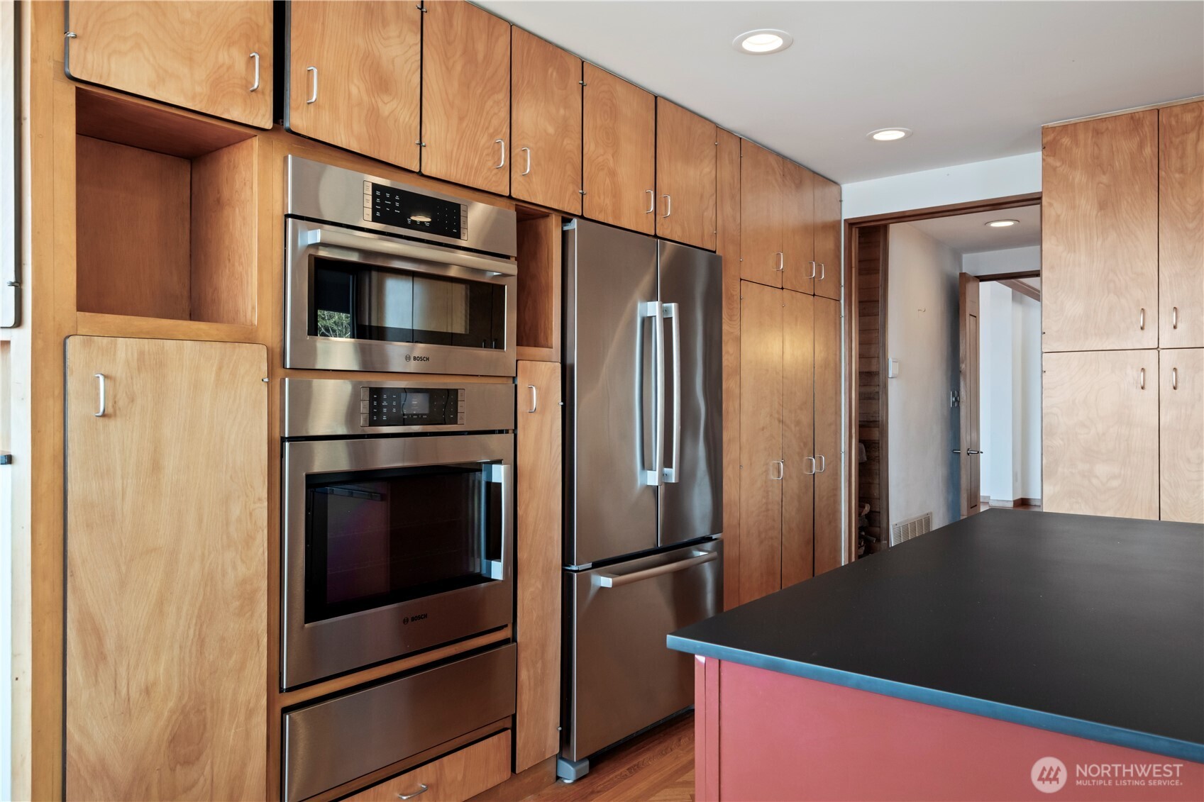 17040 Agate Street NE, Bainbridge Island, WA 98110