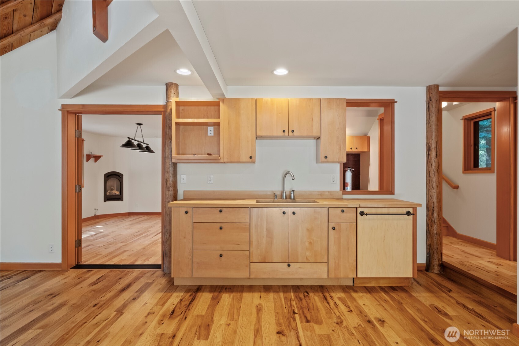 17040 Agate Street NE, Bainbridge Island, WA 98110