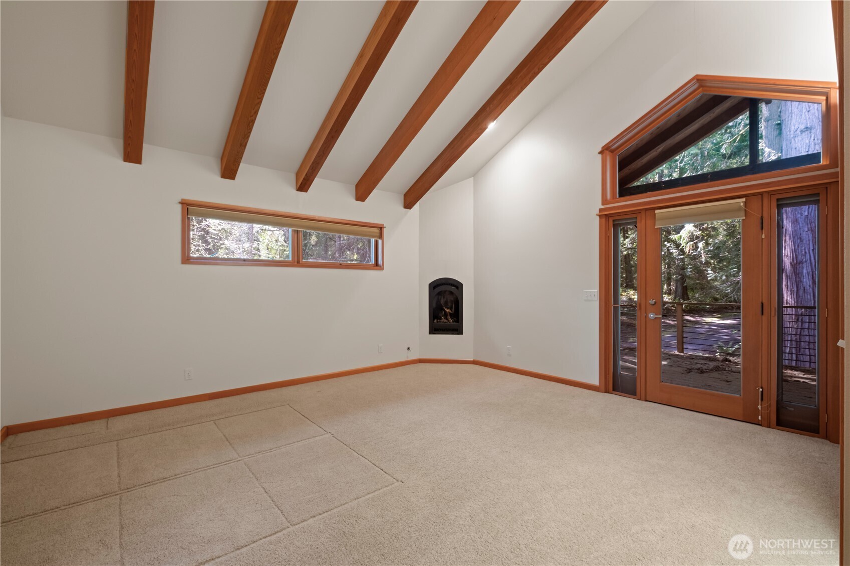 17040 Agate Street NE, Bainbridge Island, WA 98110