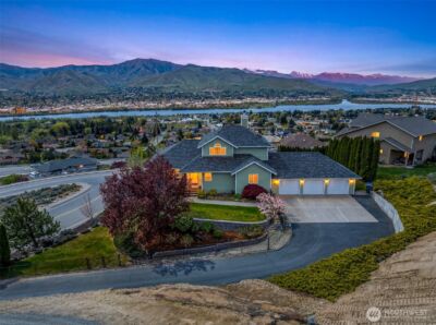 591 Daniels Drive NE, East Wenatchee, WA 98802 - Photo 2