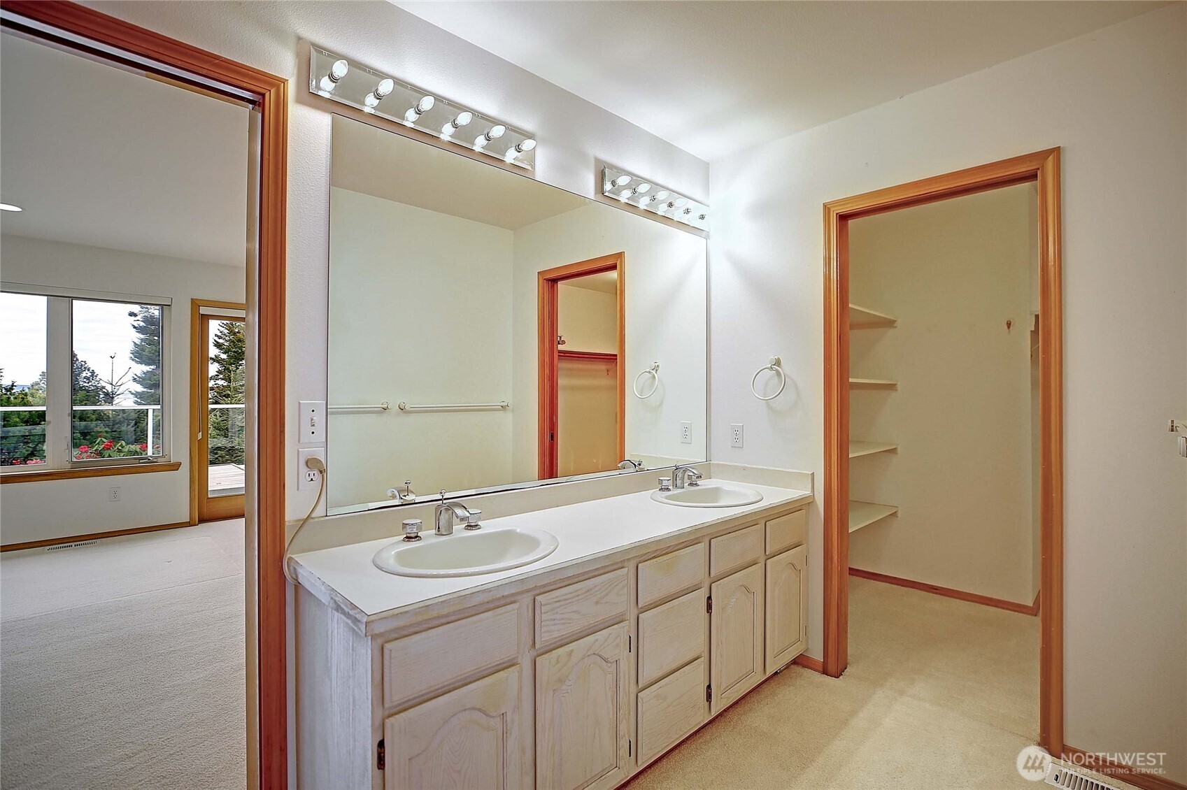 4193 S Camano Drive , Camano Island, WA 98282