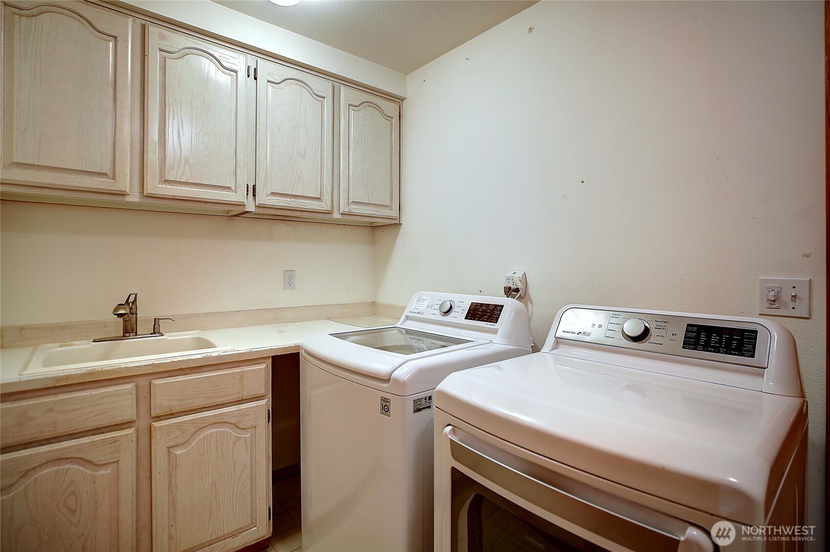 4193 S Camano Drive , Camano Island, WA 98282