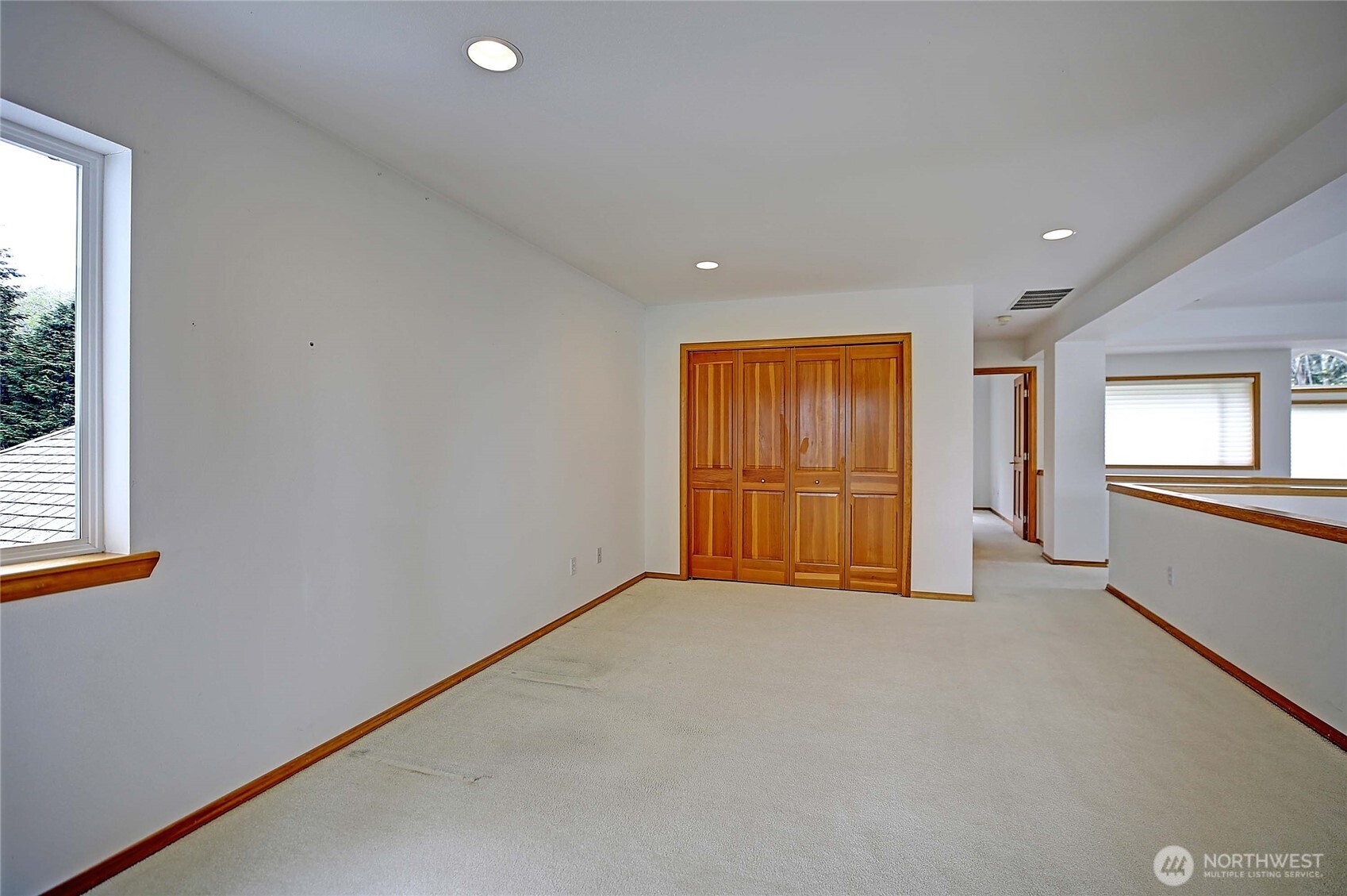 4193 S Camano Drive , Camano Island, WA 98282