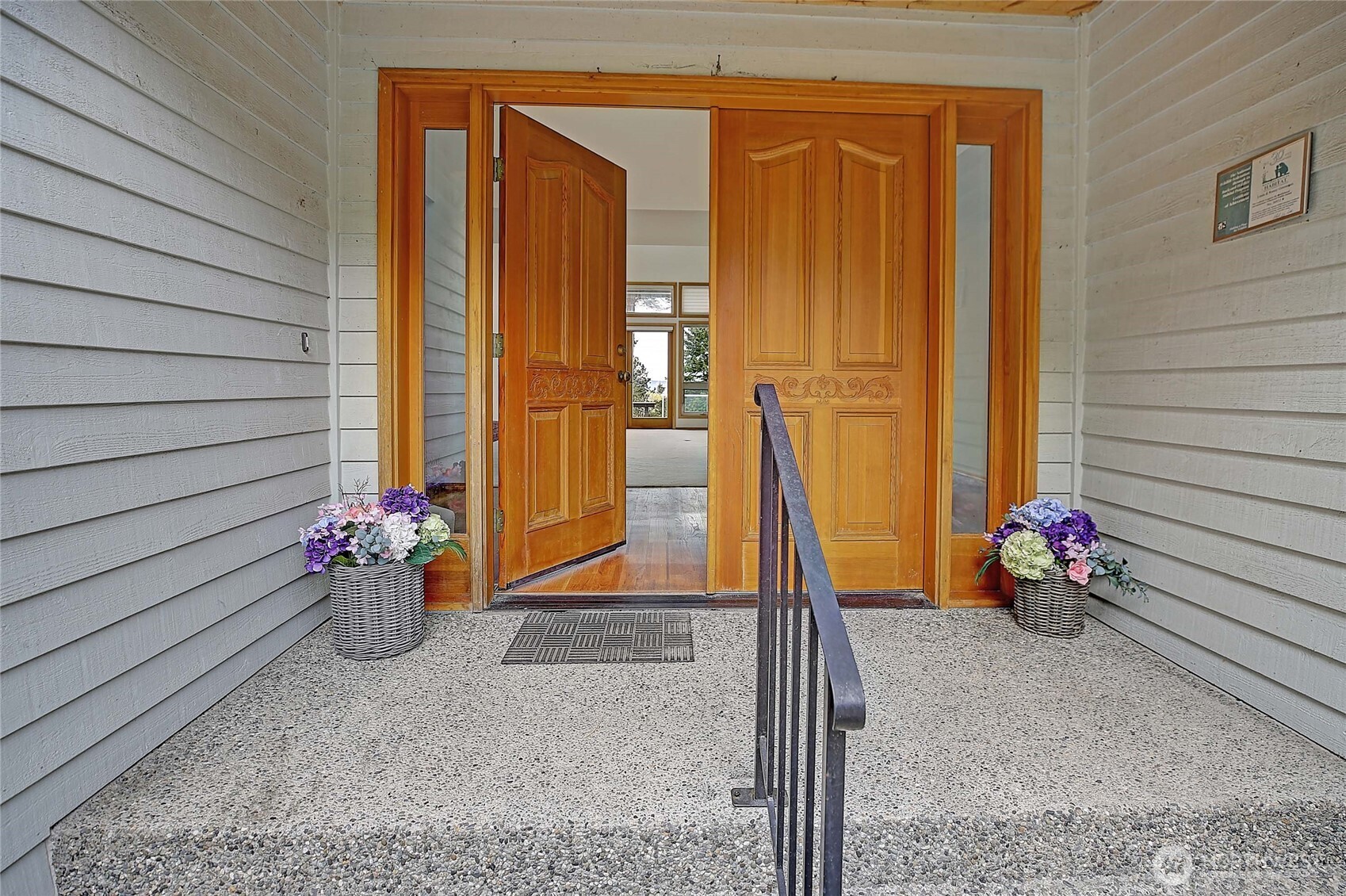 4193 S Camano Drive , Camano Island, WA 98282