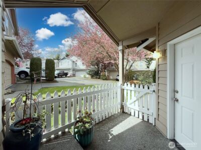 5807 14th Drive W, Everett, WA 98203 - Photo 2