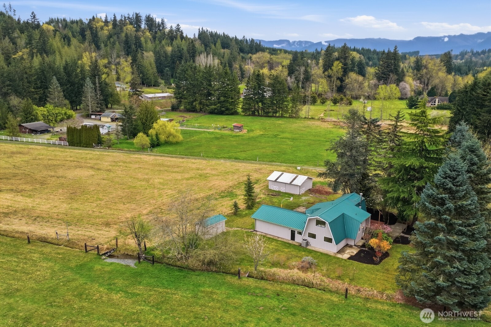 38207 SE 45th Place , Snoqualmie, WA 98065