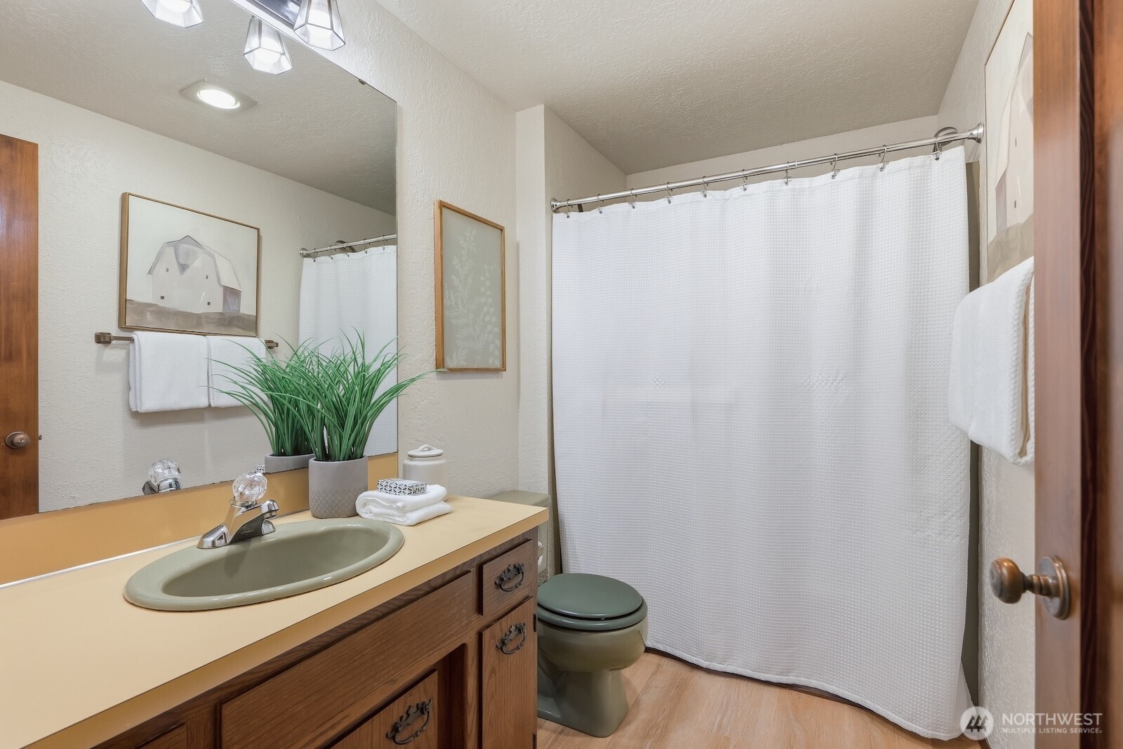 38207 SE 45th Place , Snoqualmie, WA 98065