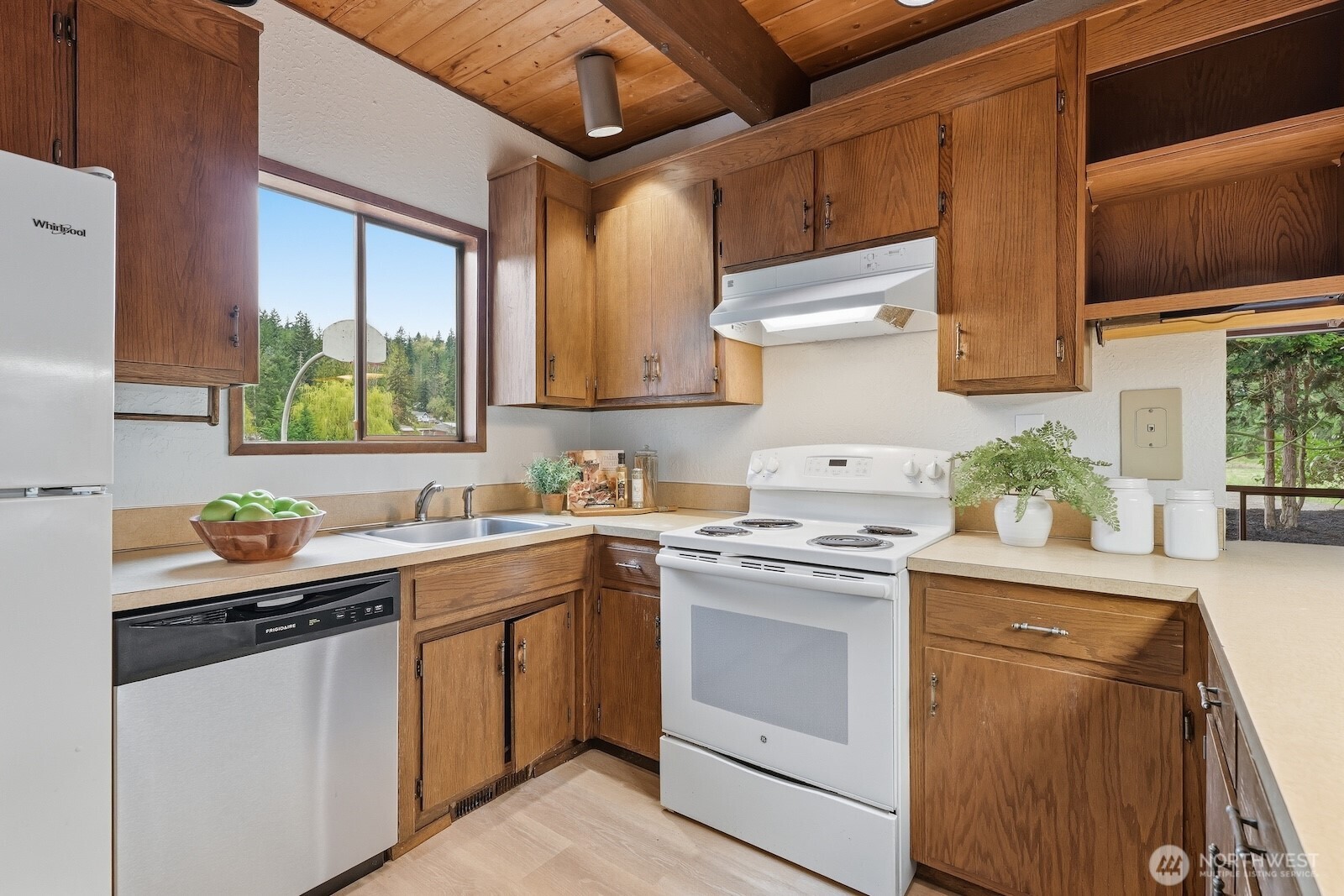 38207 SE 45th Place , Snoqualmie, WA 98065