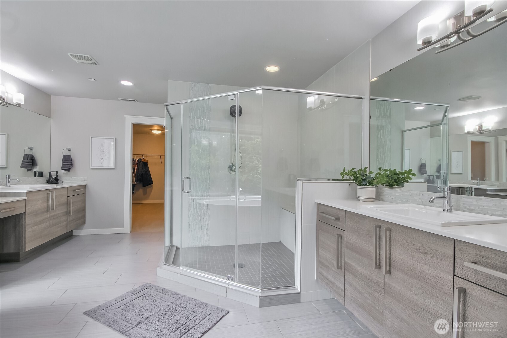 4425 S 352nd Lane , Auburn, WA 98001