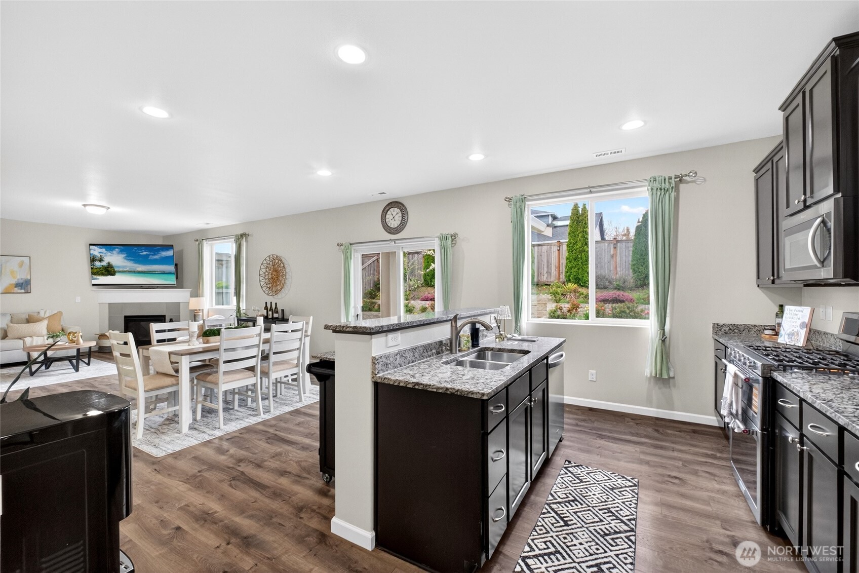 6719 139th Street Ct E, Puyallup, WA 98373