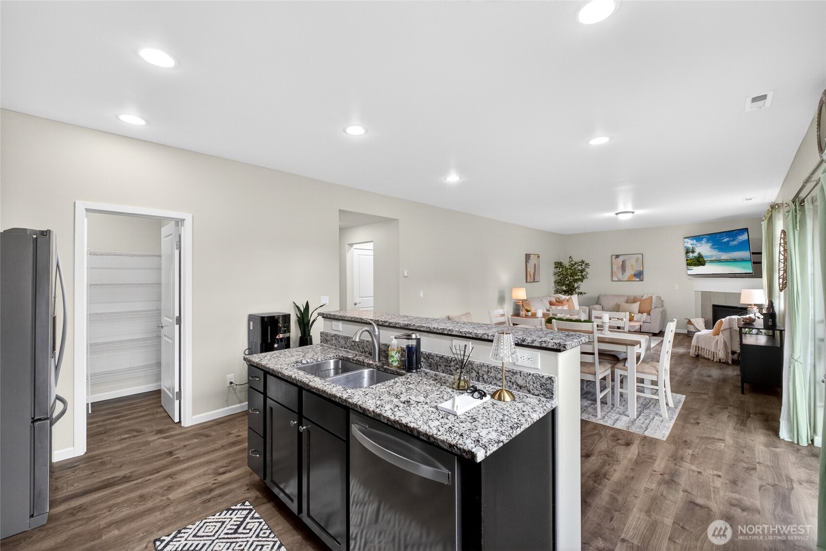 6719 139th Street Ct E, Puyallup, WA 98373