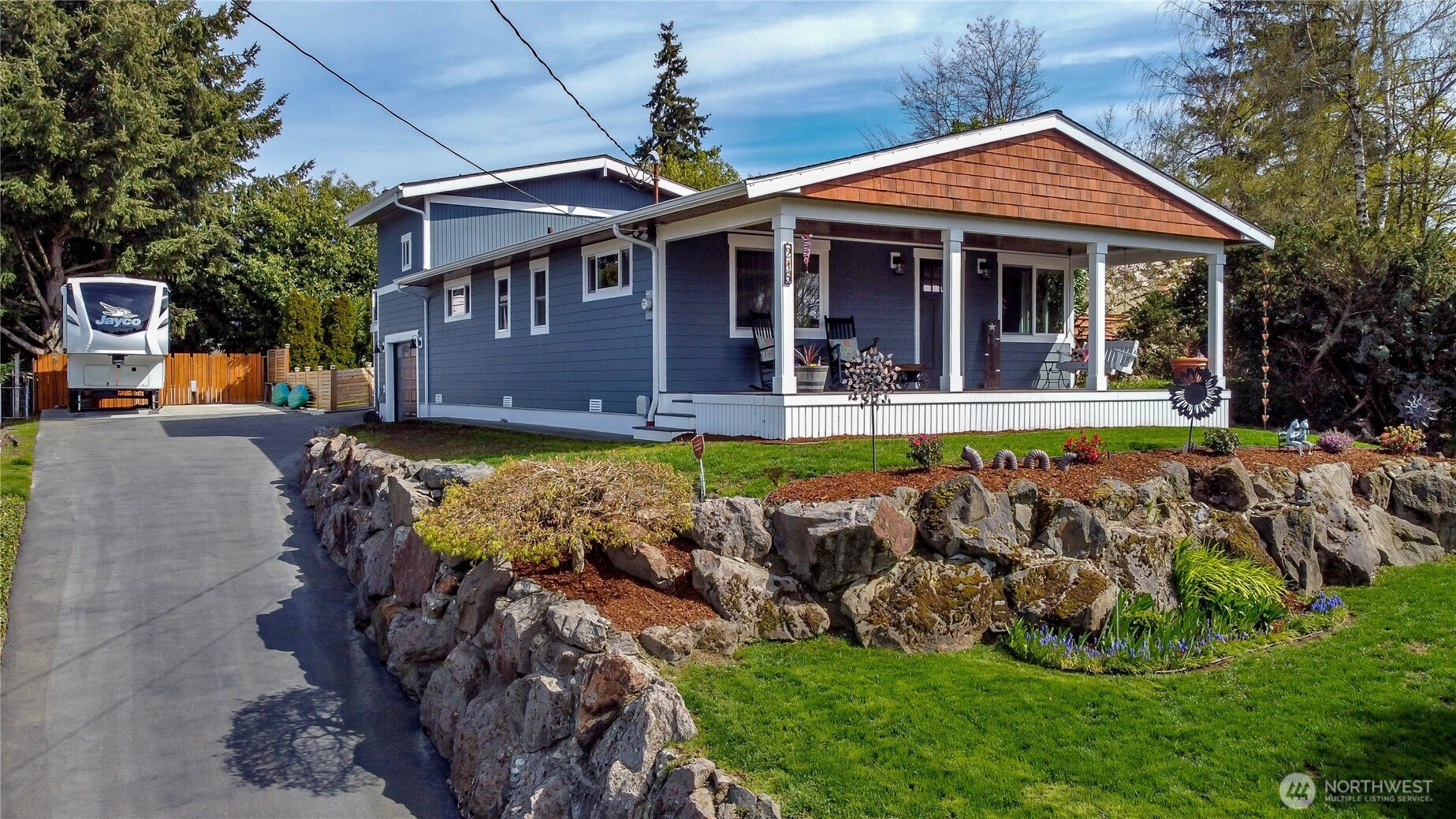215 SW 183rd Street , Normandy Park, WA 98166