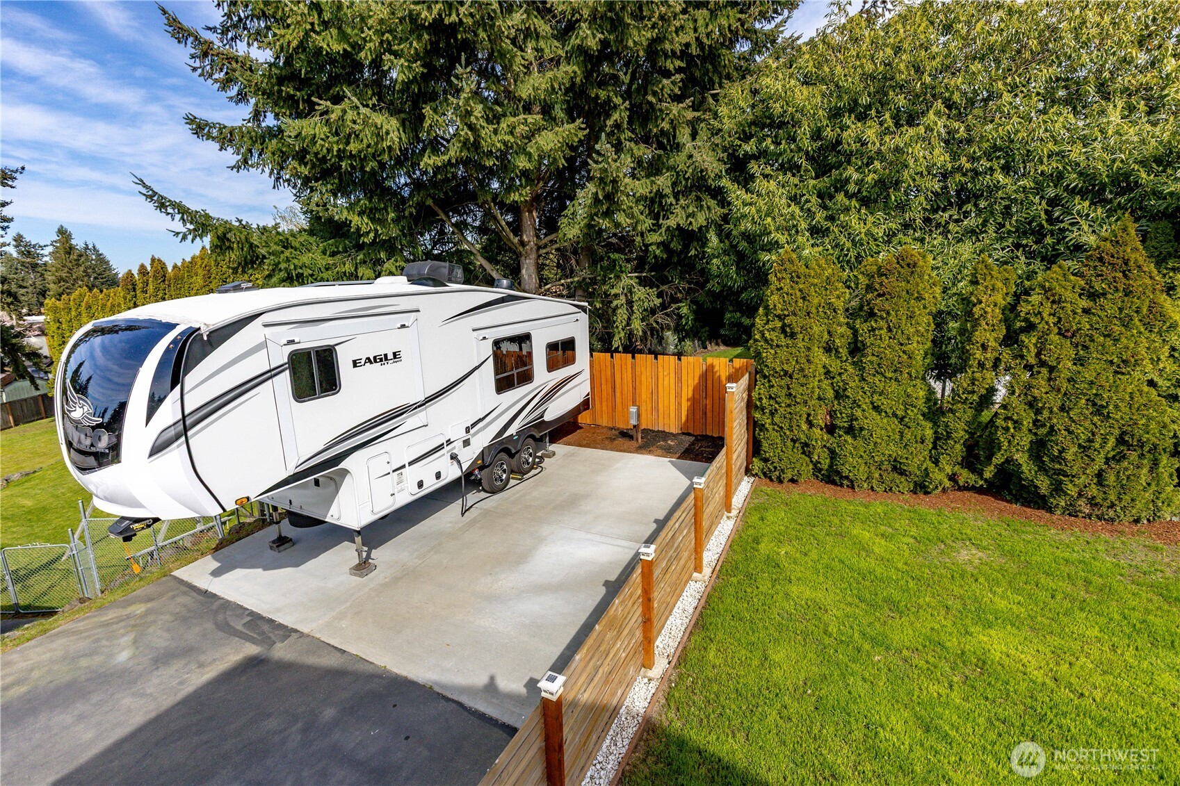 215 SW 183rd Street , Normandy Park, WA 98166