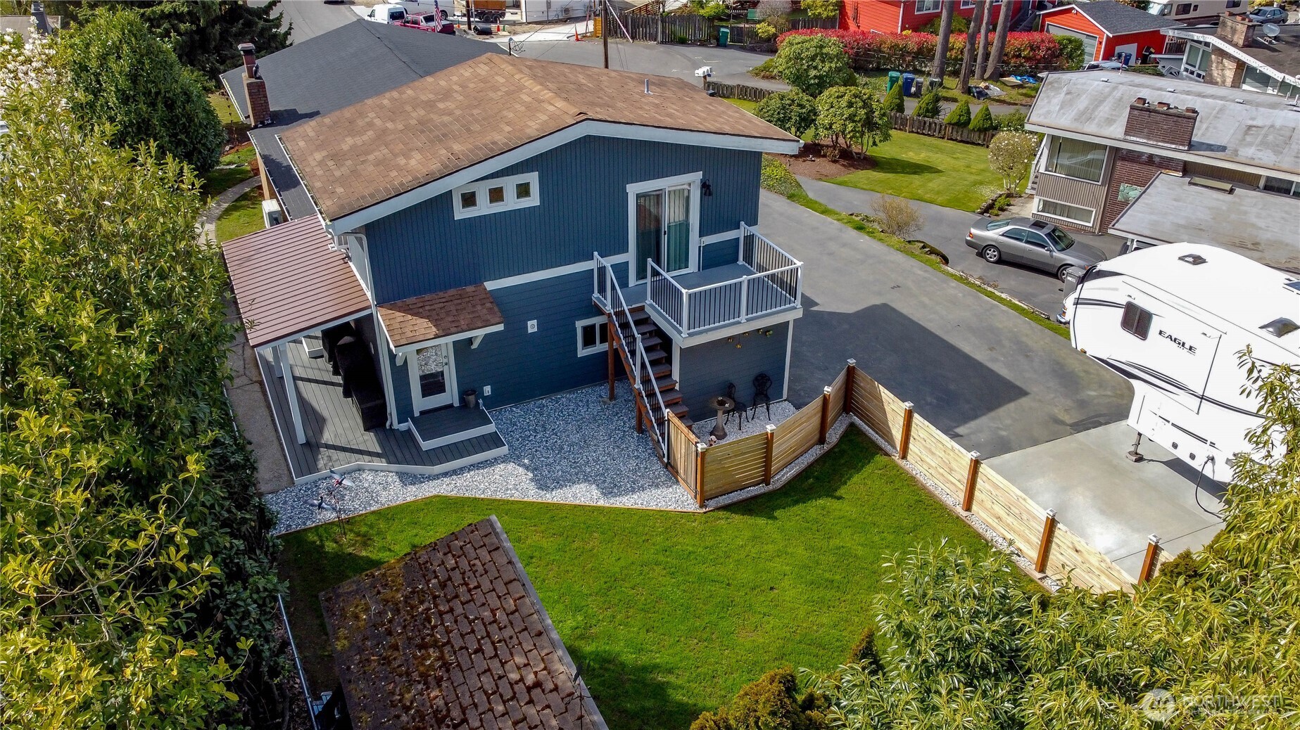 215 SW 183rd Street , Normandy Park, WA 98166
