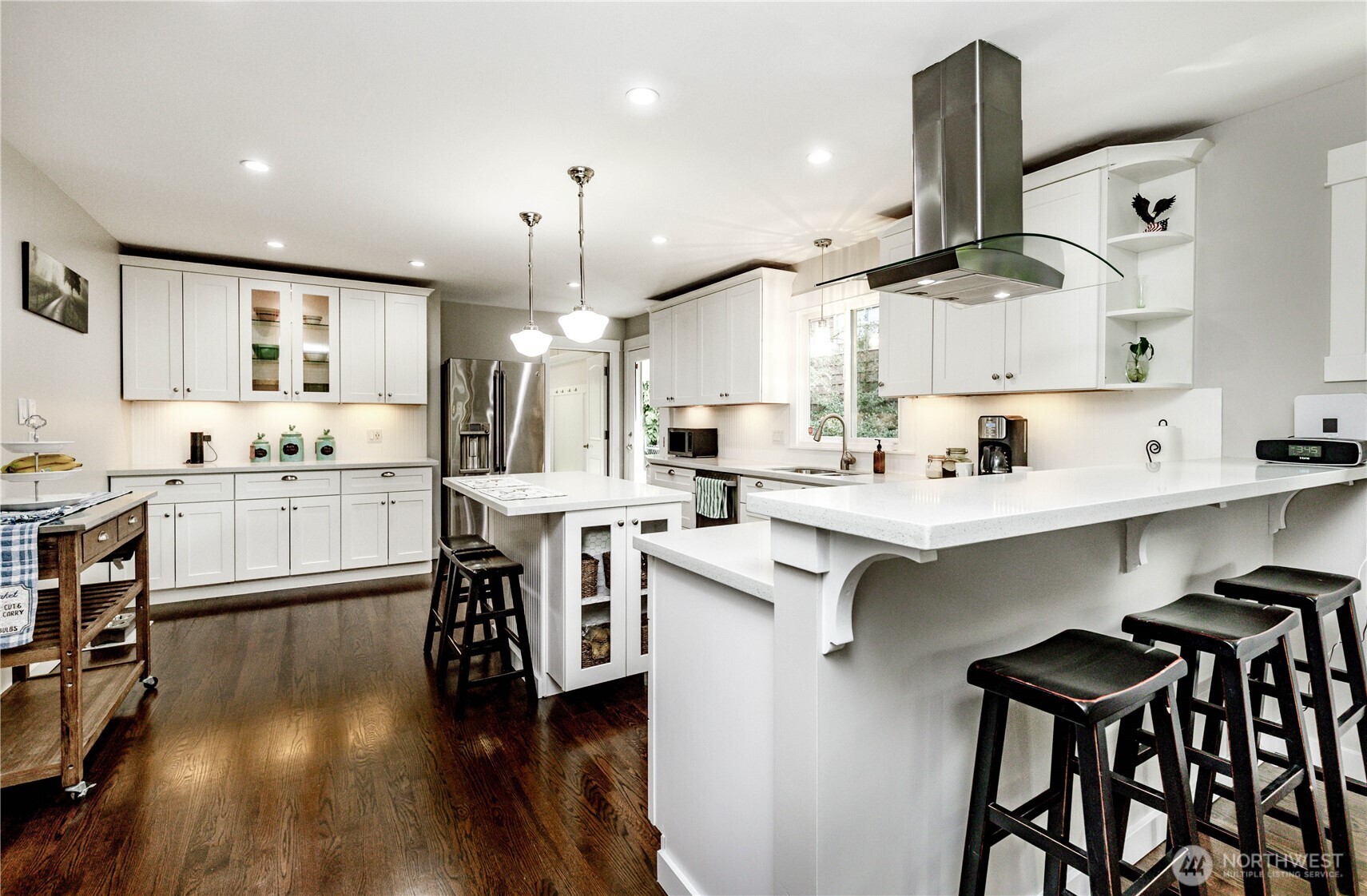 215 SW 183rd Street , Normandy Park, WA 98166