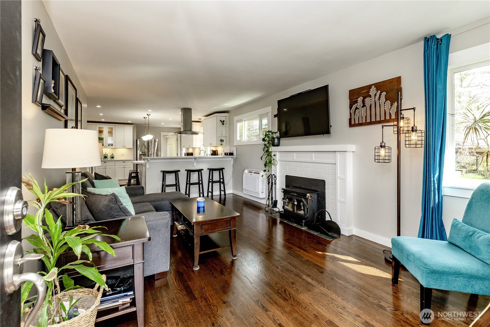 215 SW 183rd Street , Normandy Park, WA 98166