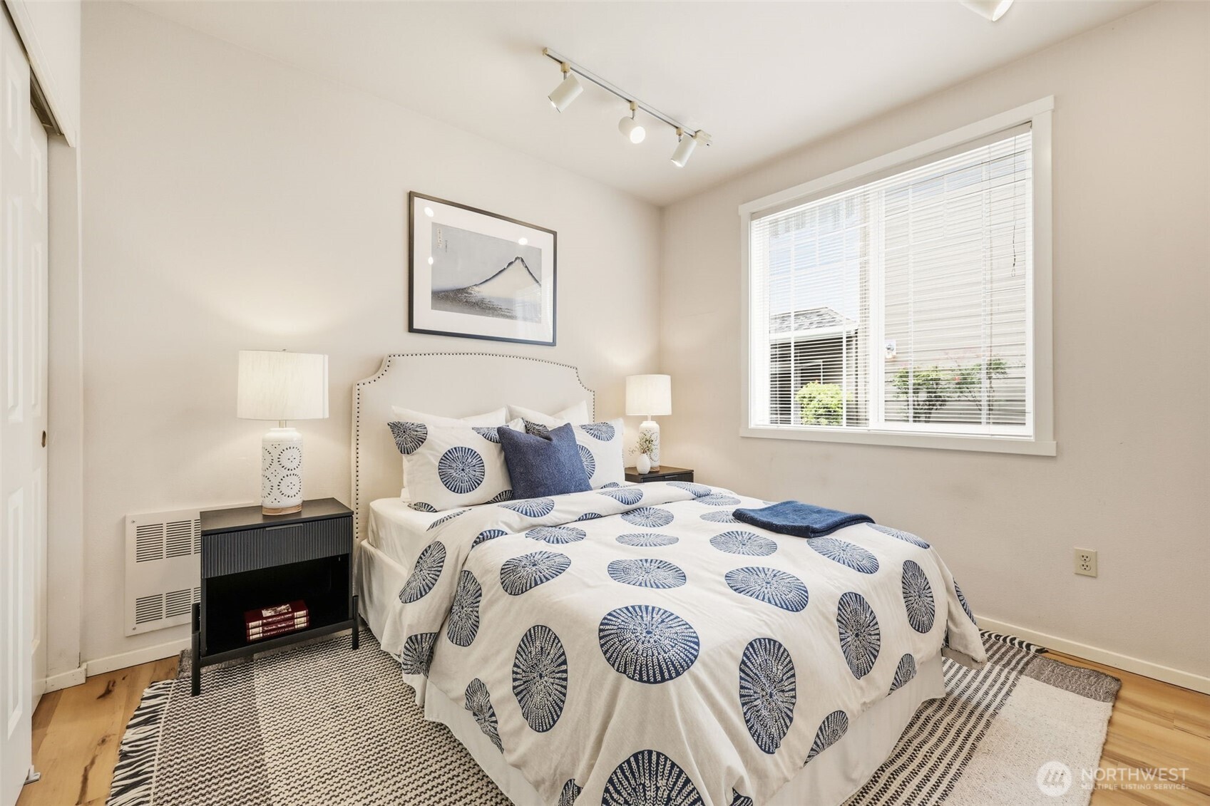 4322 NE 5th Court #106, Renton, WA 98059