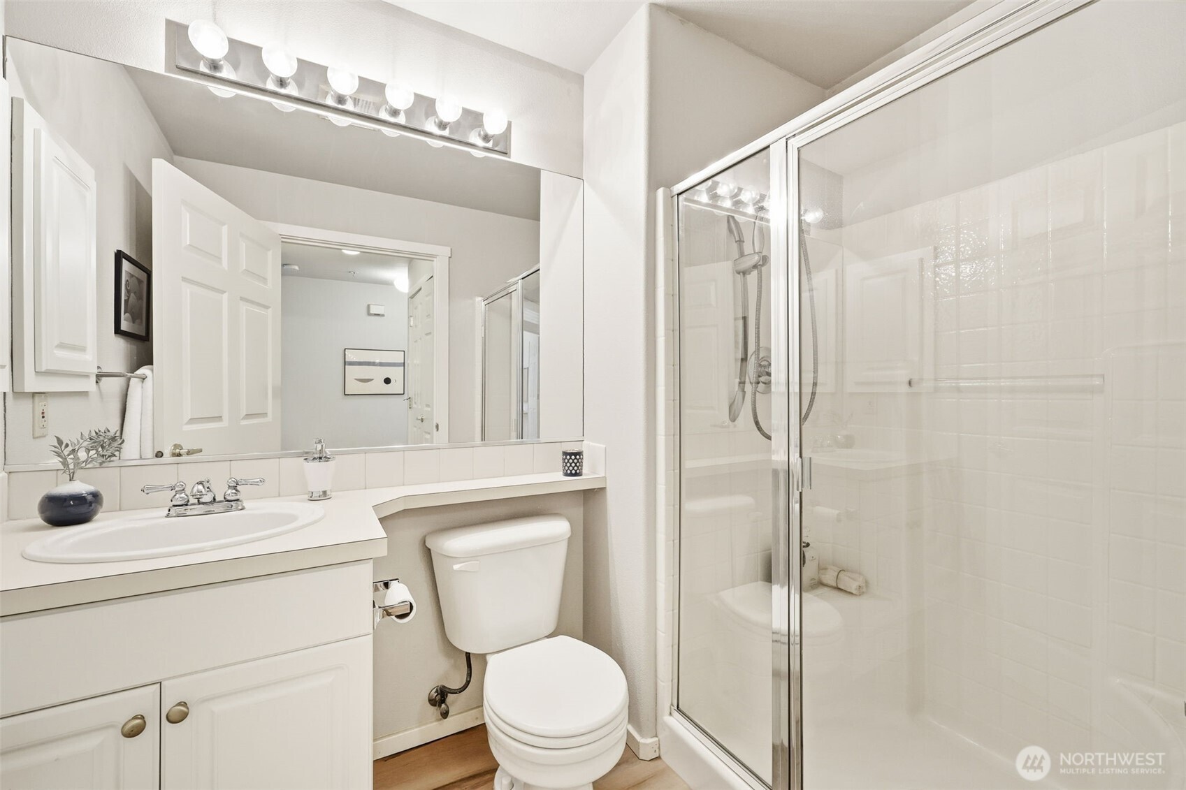 4322 NE 5th Court #106, Renton, WA 98059