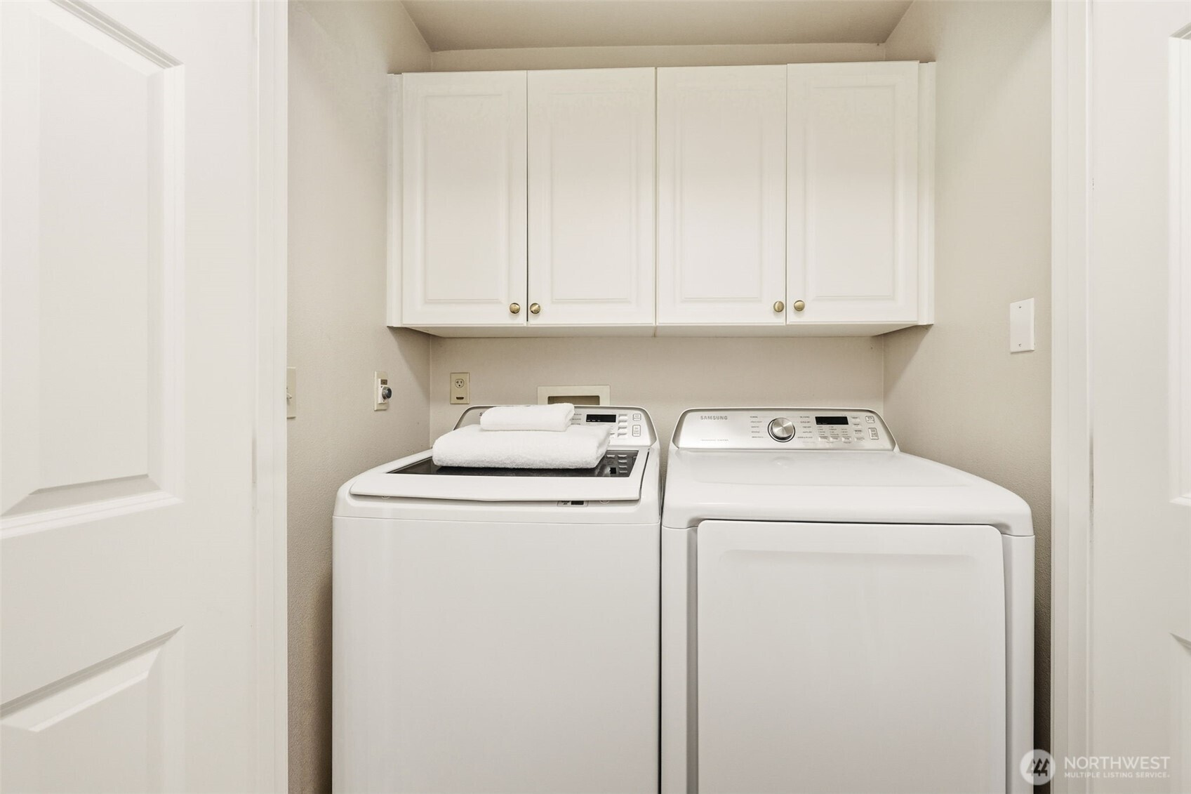 4322 NE 5th Court #106, Renton, WA 98059