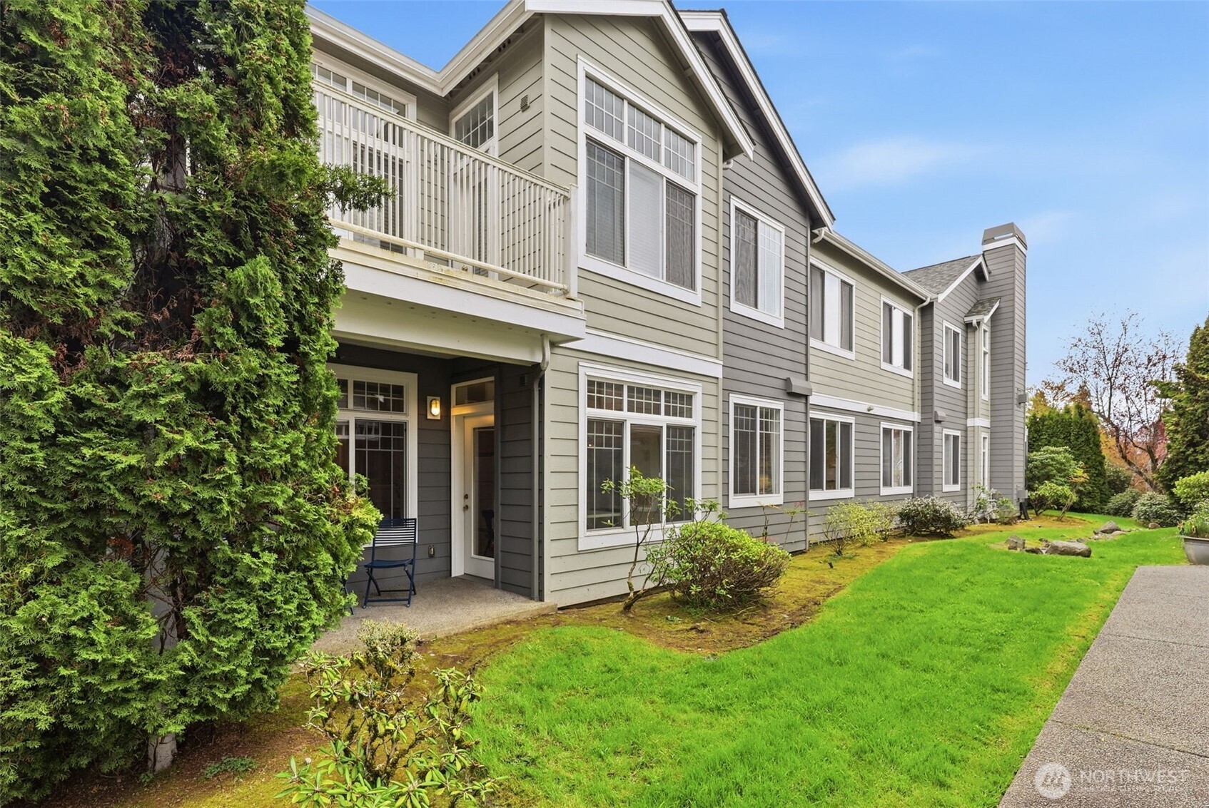4322 NE 5th Court #106, Renton, WA 98059