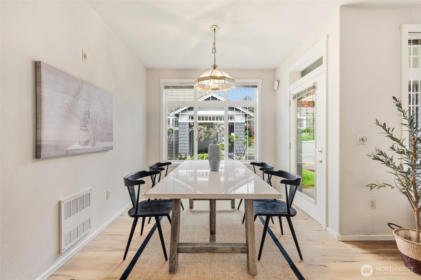 4322 NE 5th Court #106, Renton, WA 98059