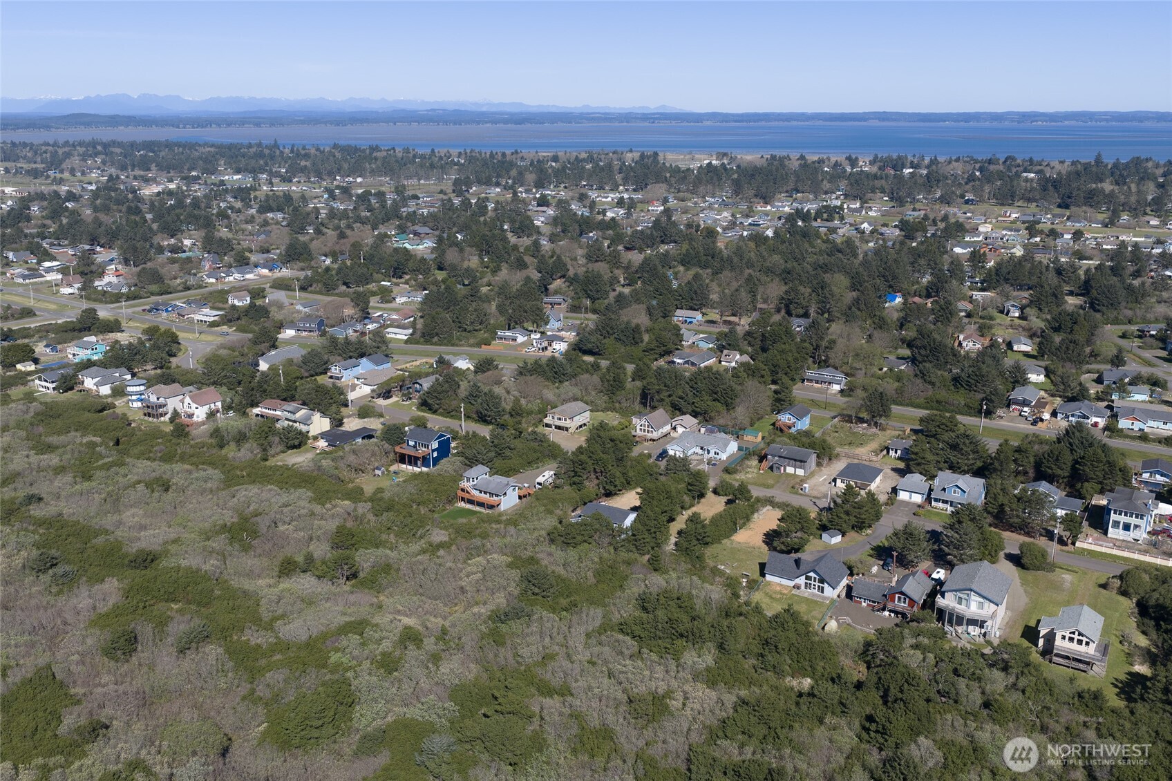 319 Sand Dune Avenue NW, Ocean Shores, WA 98569