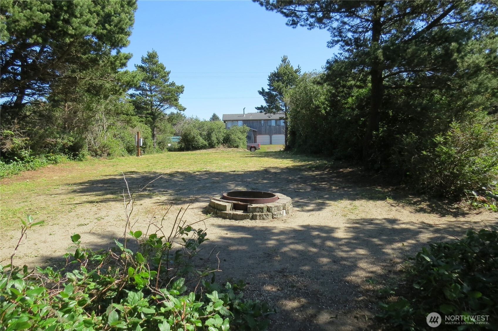 319 Sand Dune Avenue NW, Ocean Shores, WA 98569