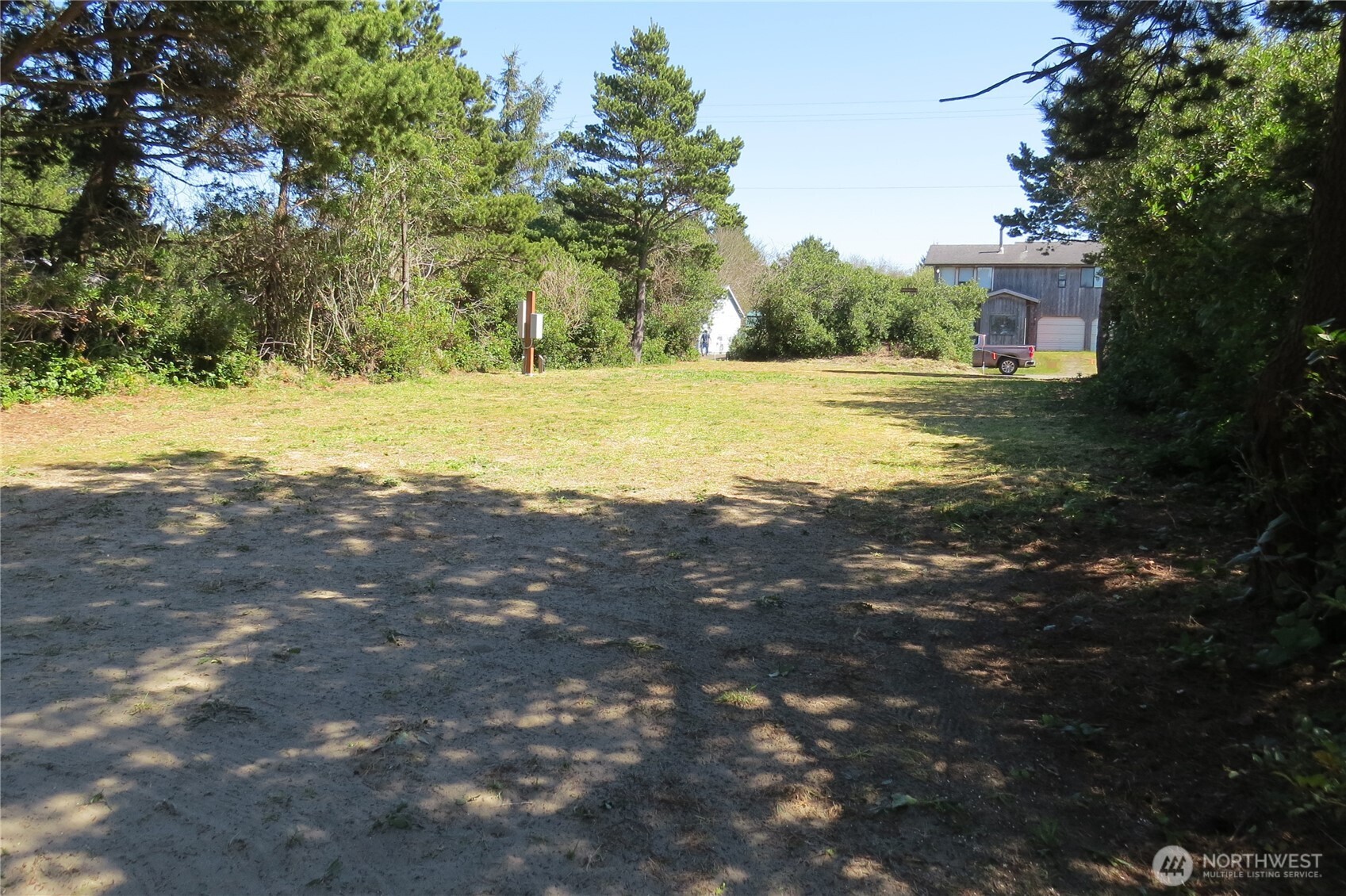 319 Sand Dune Avenue NW, Ocean Shores, WA 98569