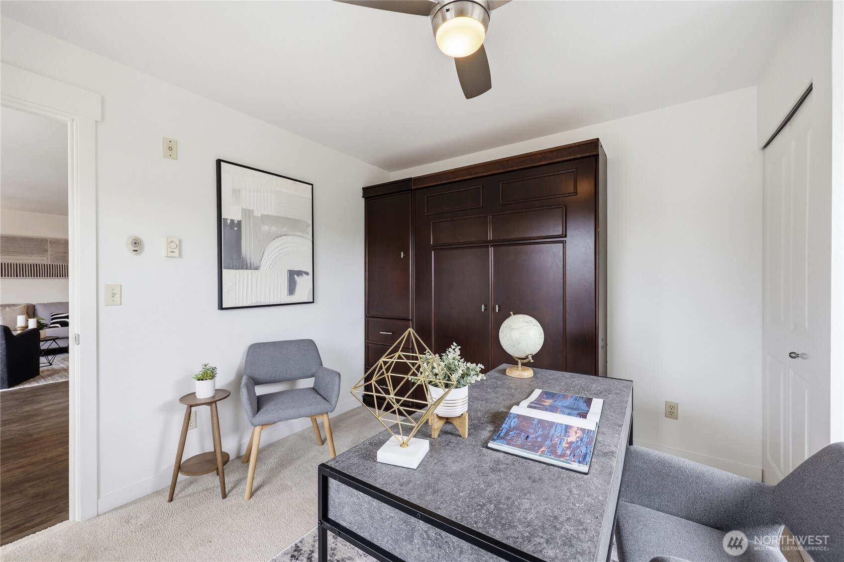 300 High School Road NE #300, Bainbridge Island, WA 98110