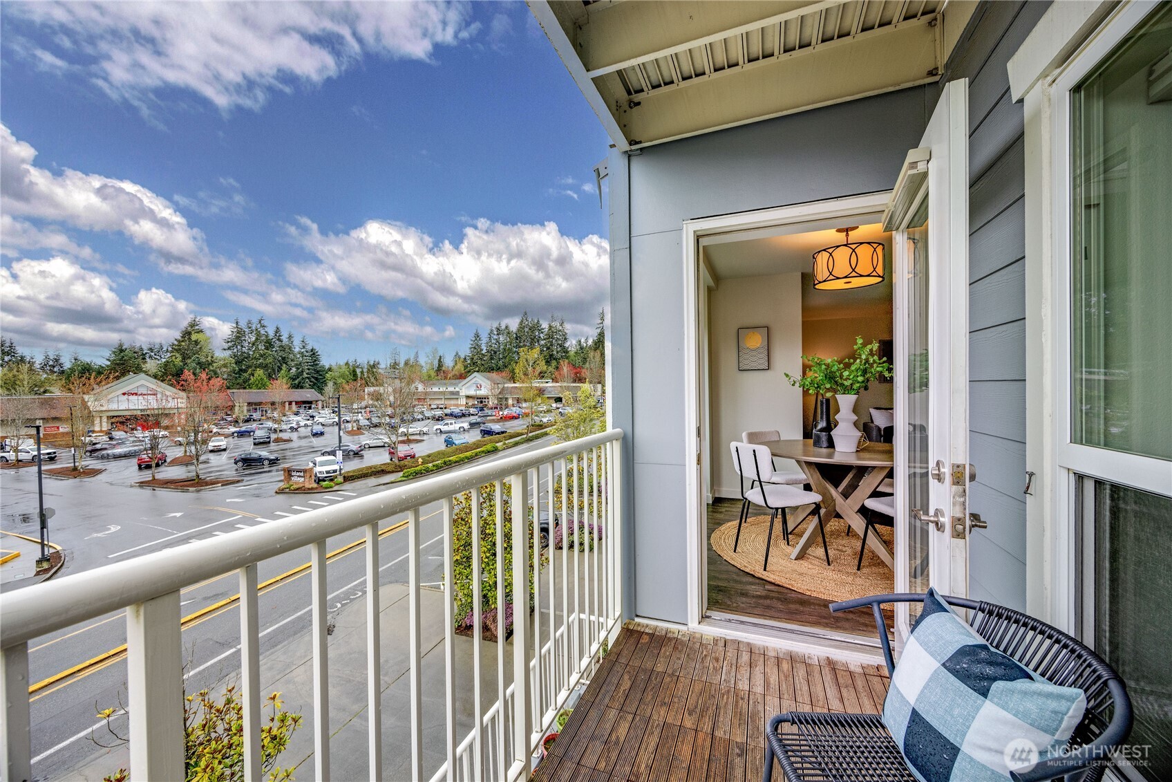 300 High School Road NE #300, Bainbridge Island, WA 98110