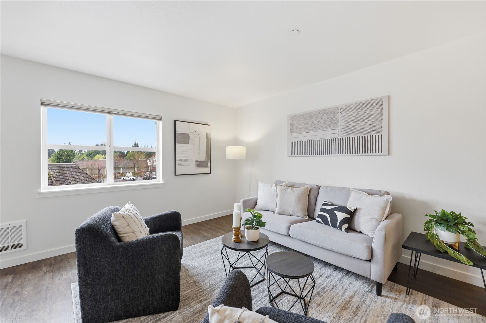300 High School Road NE #300, Bainbridge Island, WA 98110