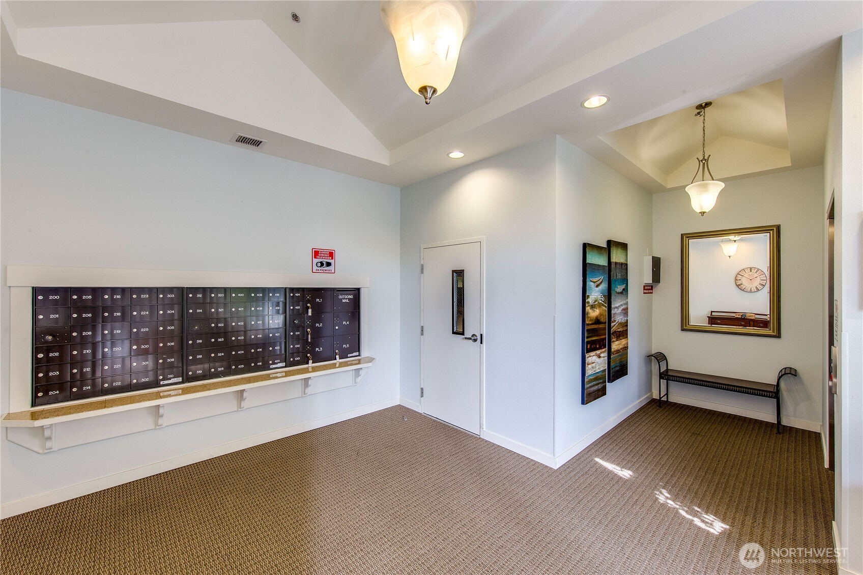 300 High School Road NE #300, Bainbridge Island, WA 98110