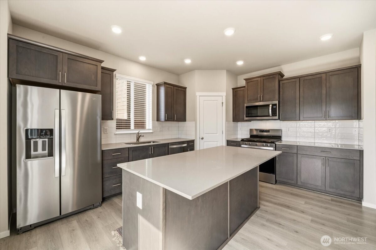 1106 SW Pendleton Way , Port Orchard, WA 98367
