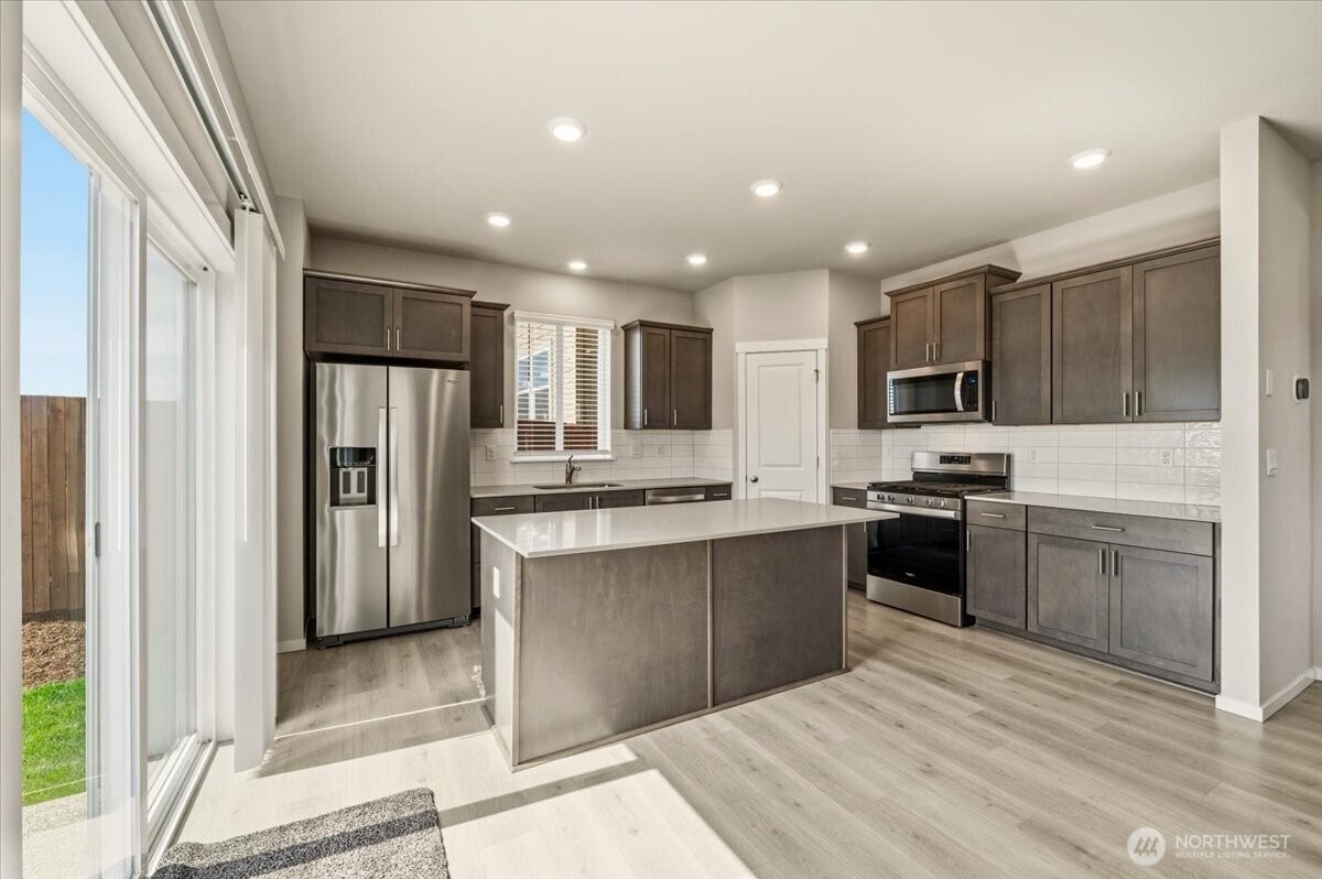 1106 SW Pendleton Way , Port Orchard, WA 98367