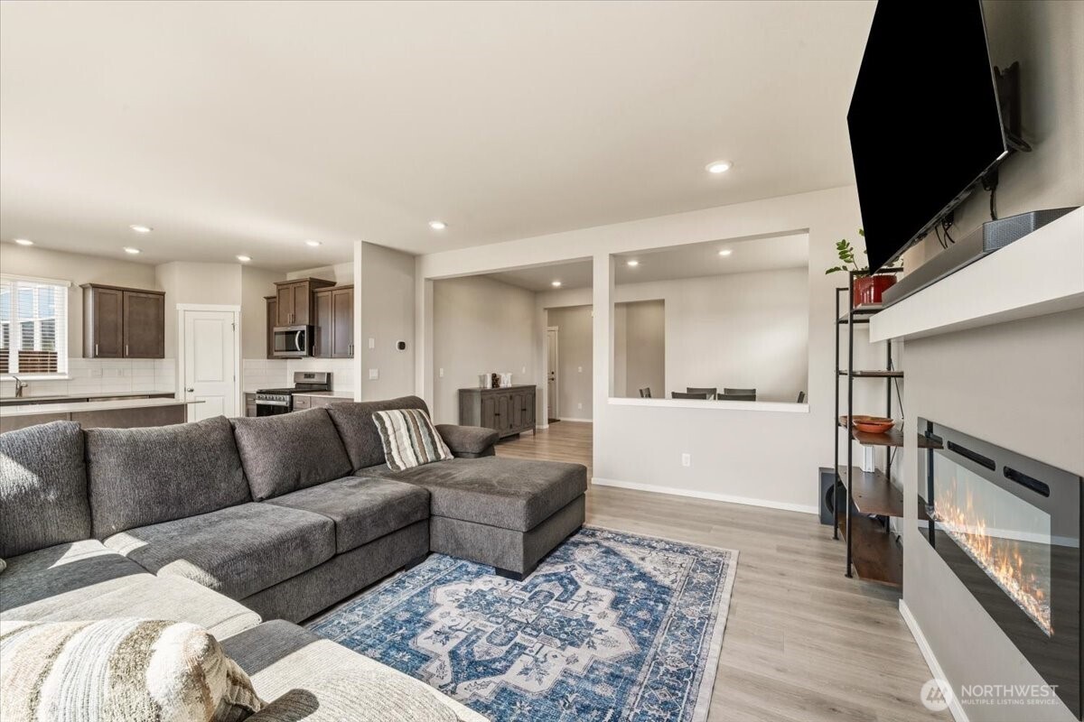1106 SW Pendleton Way , Port Orchard, WA 98367